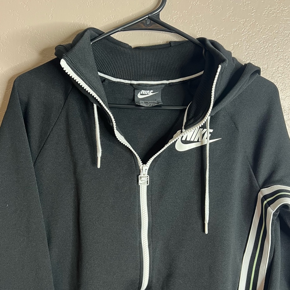 Nike Zip Up Sweatshirt - Picture 3 of 6